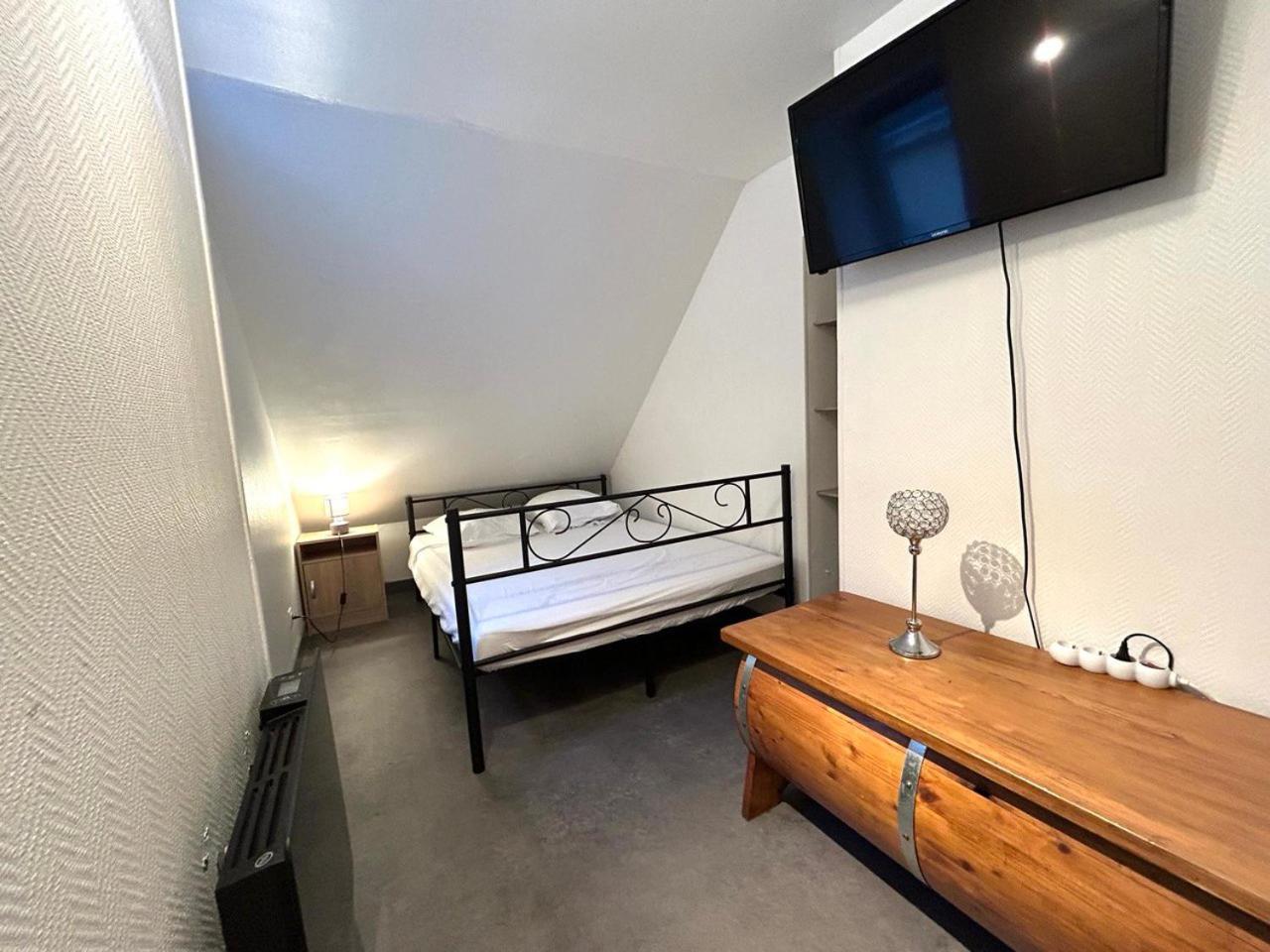 La Casa O - Cosy In The Very Center Apartment แชร์บูร์ก อ็อง กงต็องแต็ง ภายนอก รูปภาพ